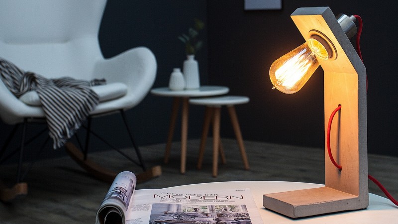 Lampe d'appoint design en bois coloris gris béton Billy - GdeGdesign
